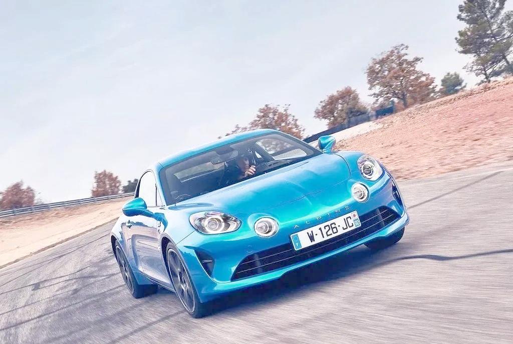 开云体育平台APP-威廉姆斯力克雷诺车队，阿隆索惊艳四座