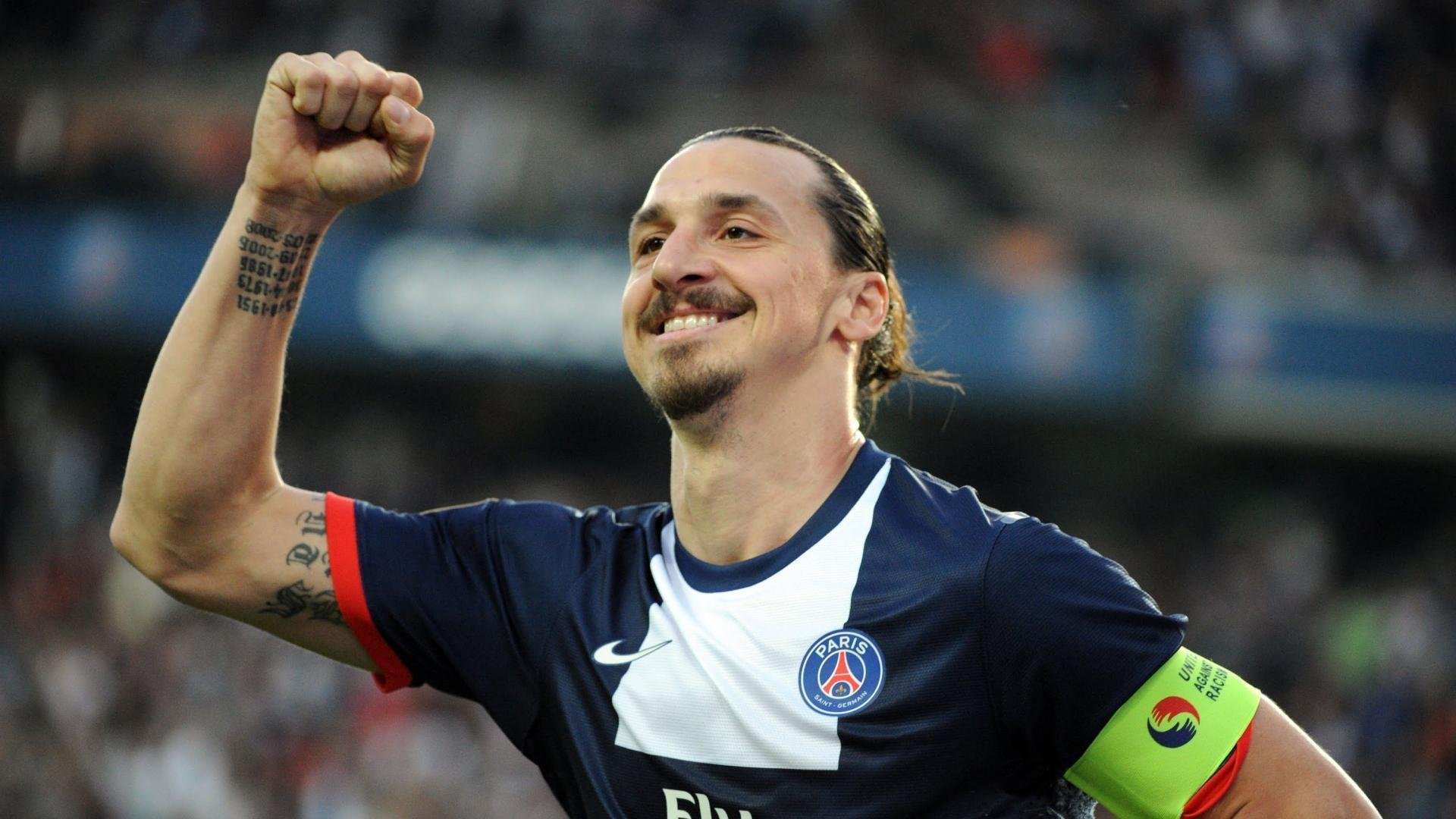 F1年度争冠之夜，福克斯稳定输出不掉线，诠释赛车运动的终极哲学